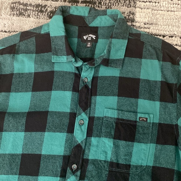 New’s Billabong Button Up Buffalo Plaid Flannel Shirt Medium - Picture 2 of 6